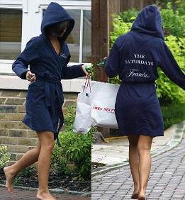 Stars love their dressing gowns - 10 August 2010 Stars love their dressing gowns - 10 August 2010